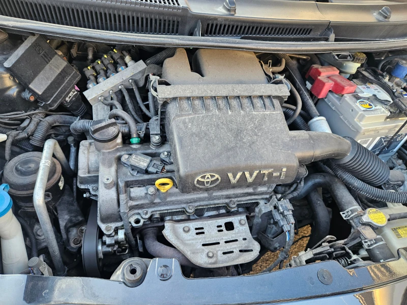 Toyota Yaris 1.3i-GAZ.INJ.-BRC/NAVI MEDIA, снимка 17 - Автомобили и джипове - 47804963