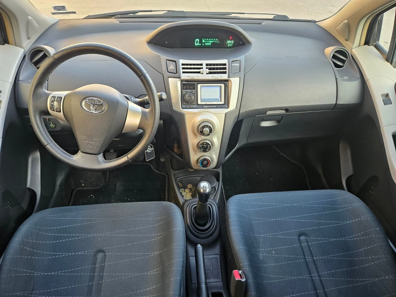 Toyota Yaris 1.3i-GAZ.INJ.-BRC/NAVI MEDIA, снимка 10 - Автомобили и джипове - 47804963