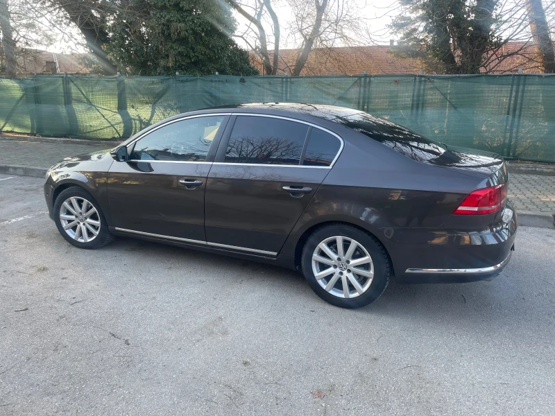 VW Passat, снимка 2 - Автомобили и джипове - 48708893