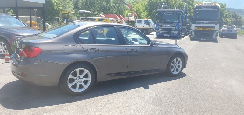 BMW 320, снимка 4 - Автомобили и джипове - 52308936