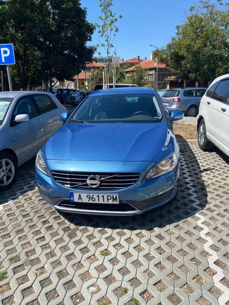 Volvo V60, снимка 2 - Автомобили и джипове - 51719145