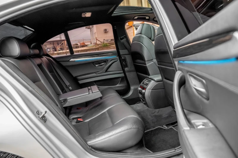 BMW 530 БЕЗ АНАЛОГ / FULL MAXX, снимка 13 - Автомобили и джипове - 52700918