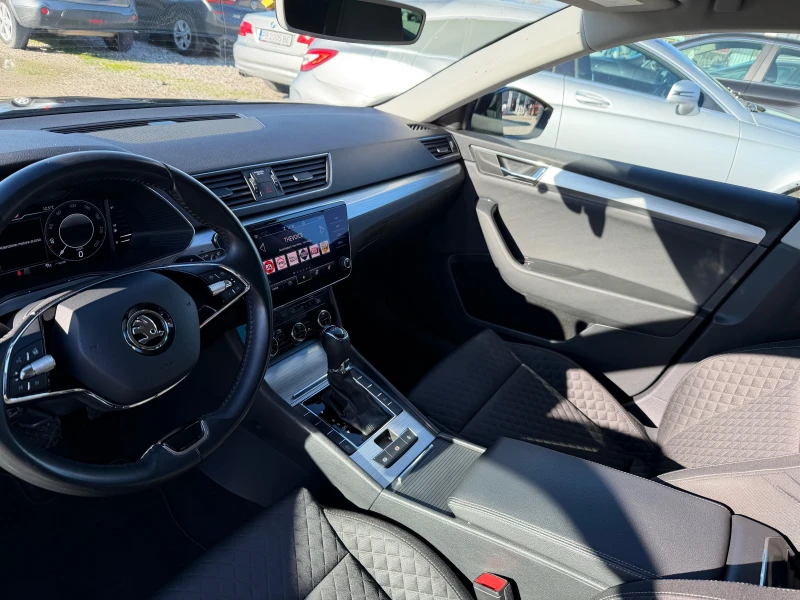 Skoda Superb 2.0 TDI, снимка 10 - Автомобили и джипове - 52703763