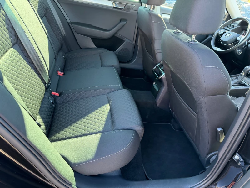 Skoda Superb 2.0 TDI, снимка 12 - Автомобили и джипове - 52703763