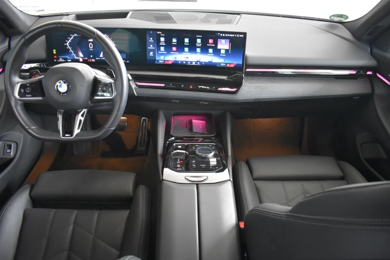 BMW 520 xDrive Touring, снимка 7 - Автомобили и джипове - 53030895