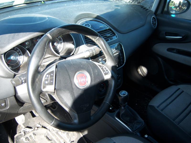 Fiat Punto 1.4I, снимка 4 - Автомобили и джипове - 31853730