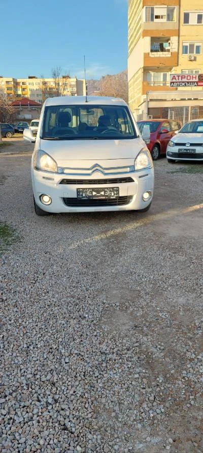 Citroen Berlingo 1.6  HDI клима, снимка 4 - Автомобили и джипове - 48911763