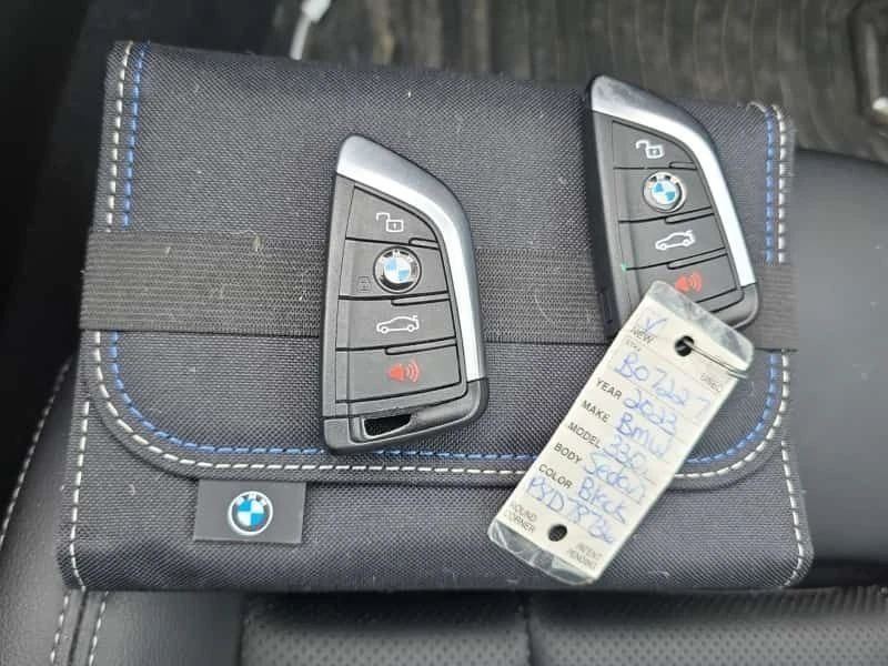 BMW 330 * FULL M PACK* ГЛАВНО ПРЕДСТАВИТЕЛСТВО НА BMW* , снимка 9 - Автомобили и джипове - 54673153
