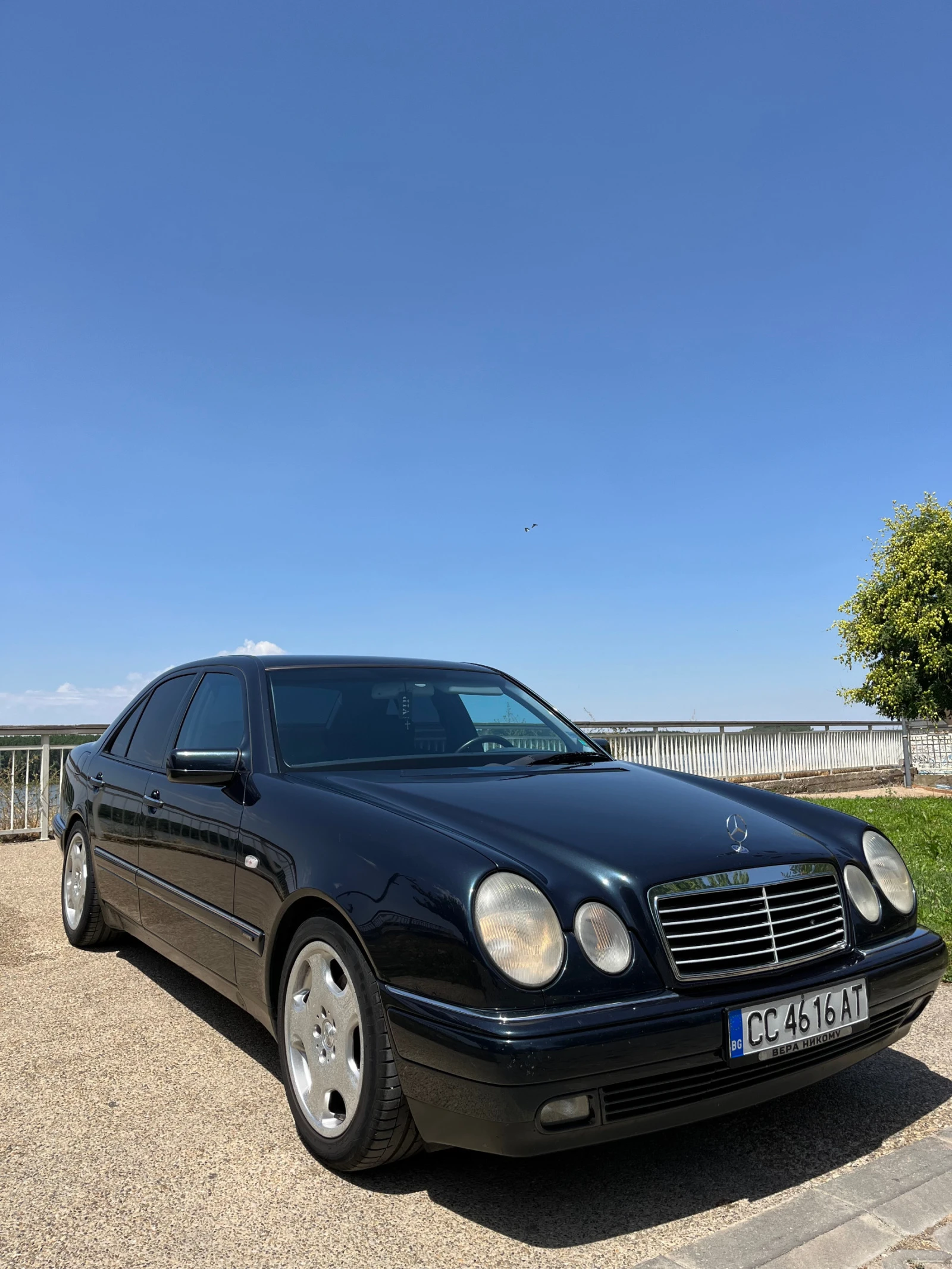 Mercedes-Benz E 200 Kompressor - изображение 3