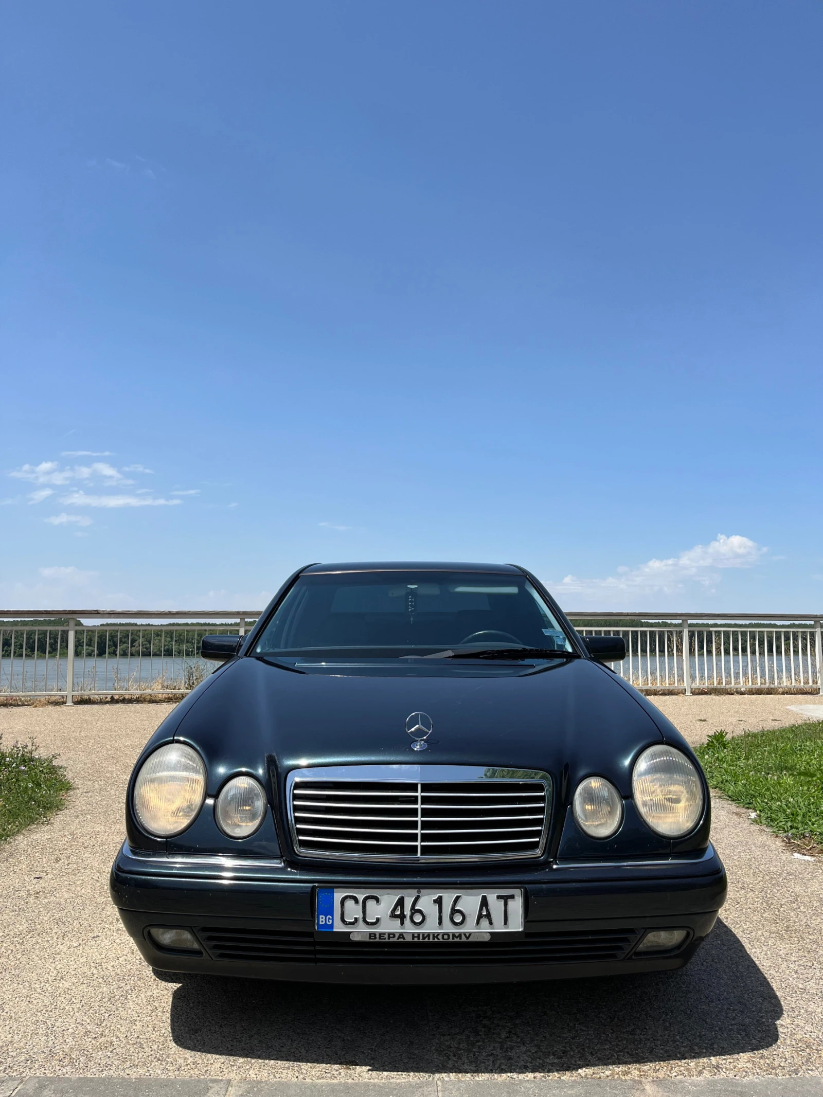 Mercedes-Benz E 200 Kompressor - изображение 2