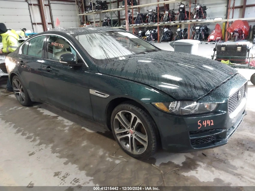 Jaguar XE 35T PREMIUM - изображение 5