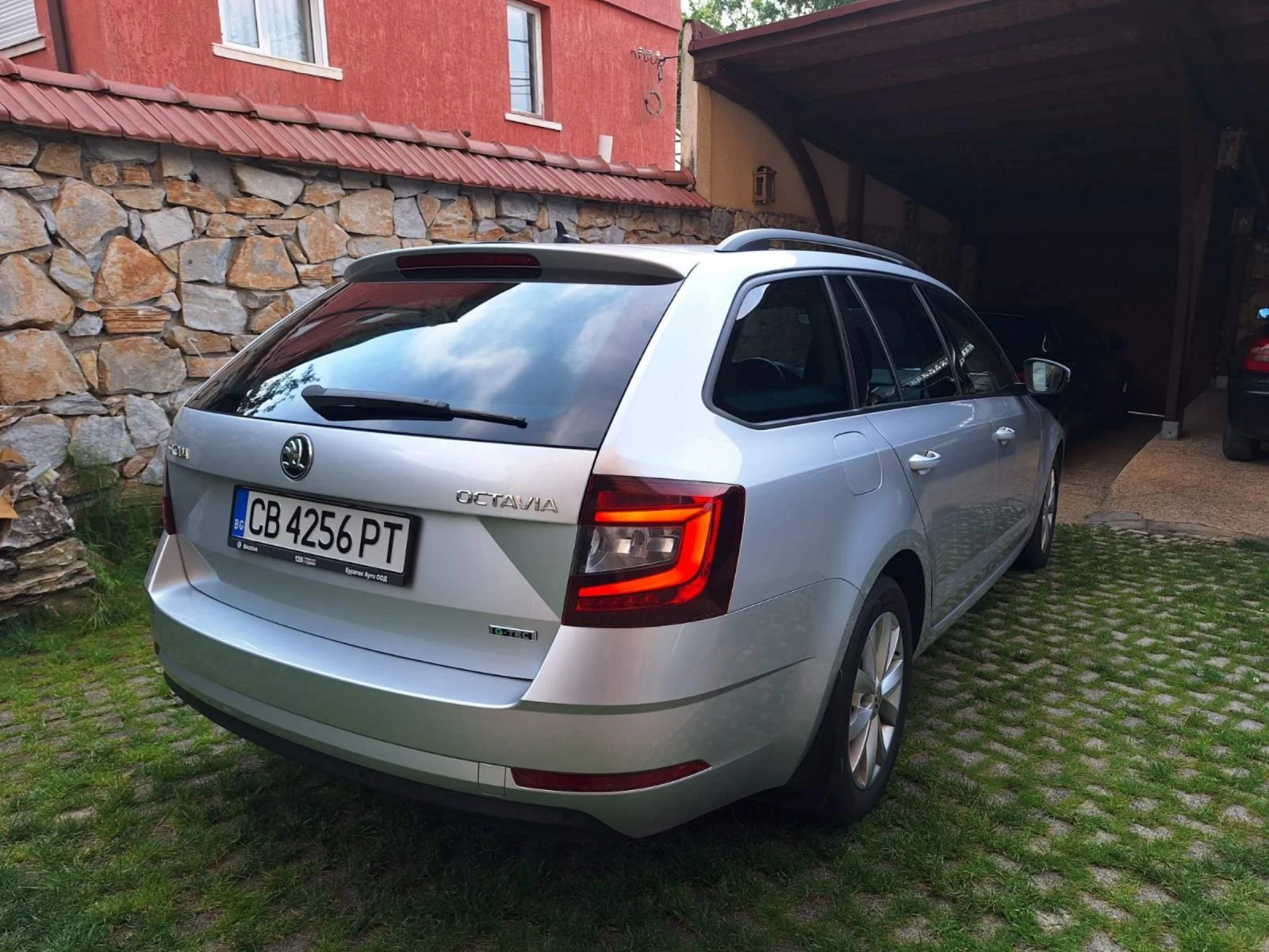 Skoda Octavia 1.5 TFSI Gtec - изображение 4