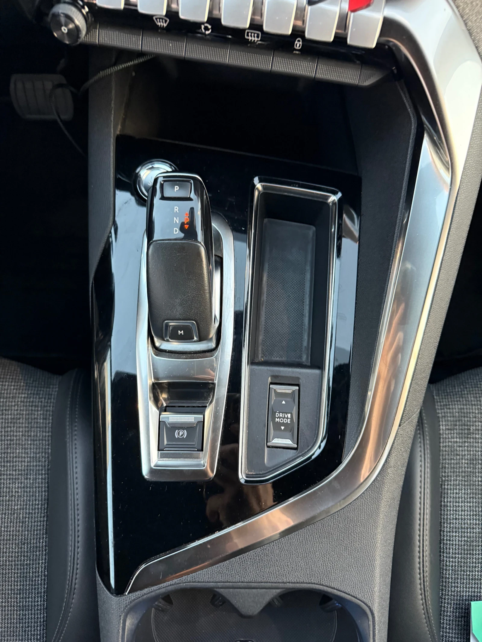 Peugeot 3008 Peugeot 3008 1.5 BlueHDi * PANORAMA* LINE ASIST*  | Mobile.bg   17