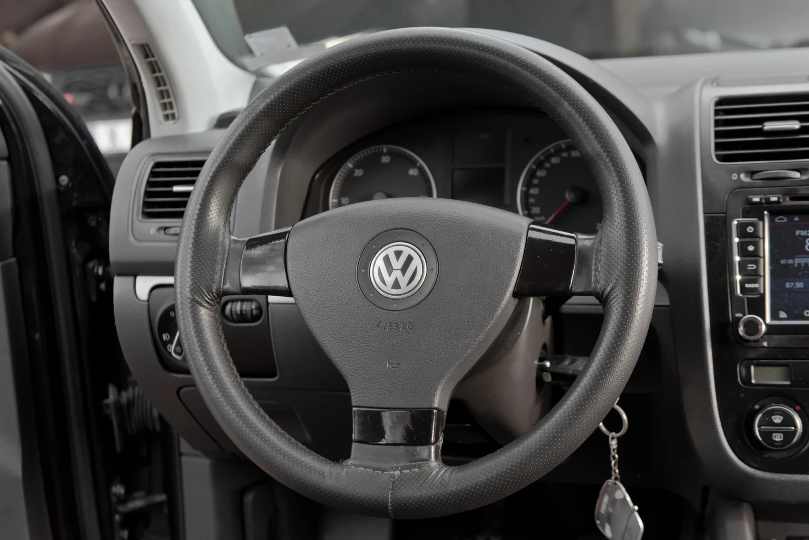 VW Golf 2.0/TDI/NAVI - изображение 9