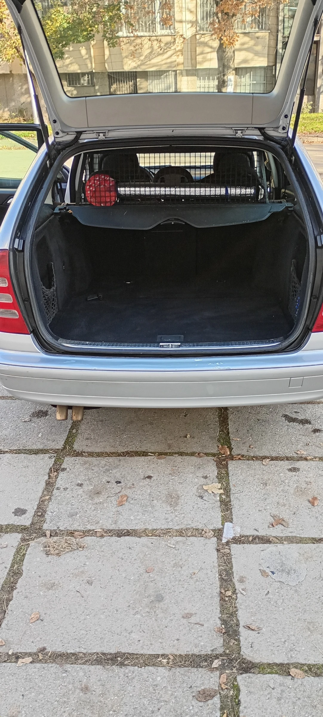 Mercedes-Benz 220  - изображение 2