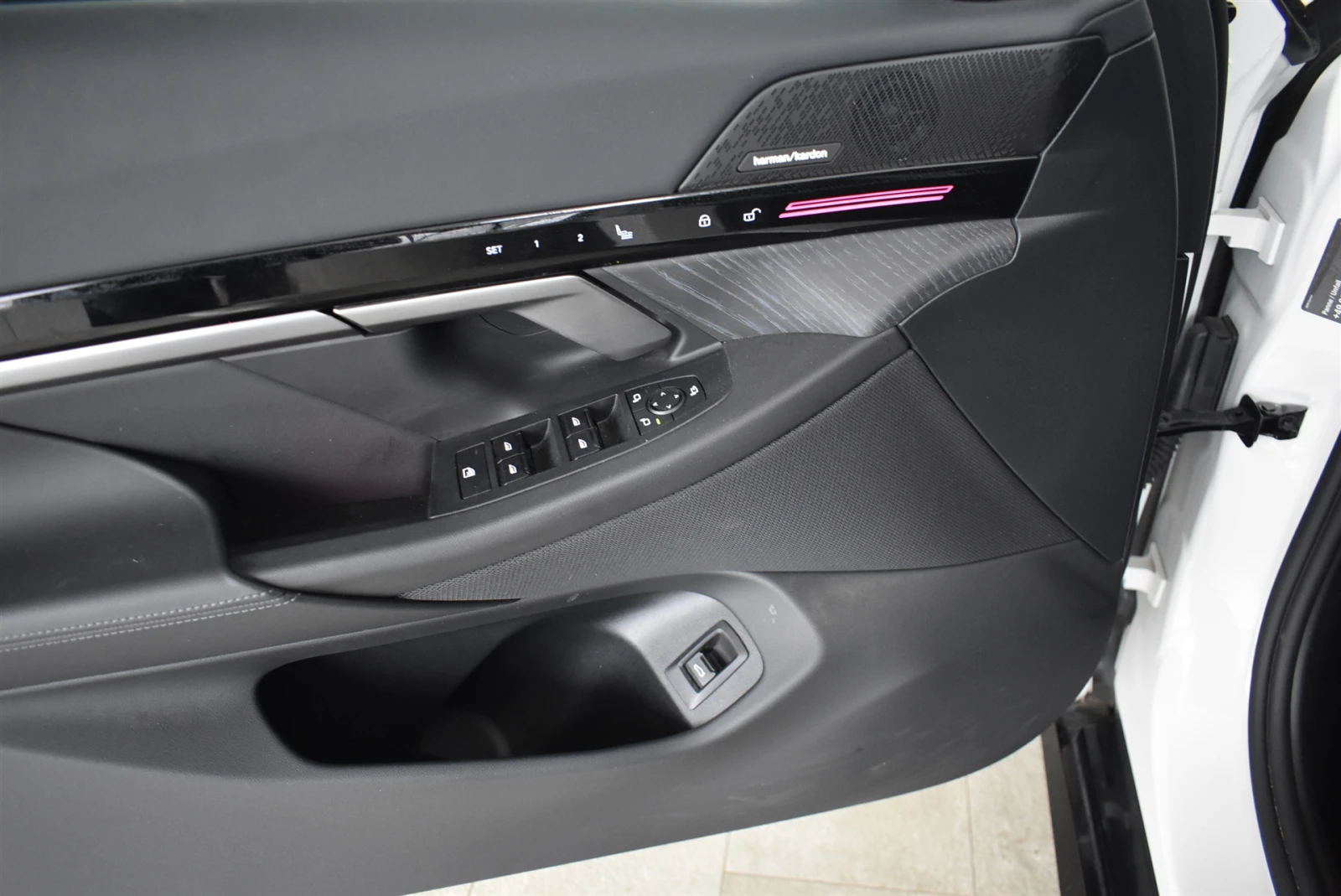 BMW 520 xDrive Touring - изображение 10