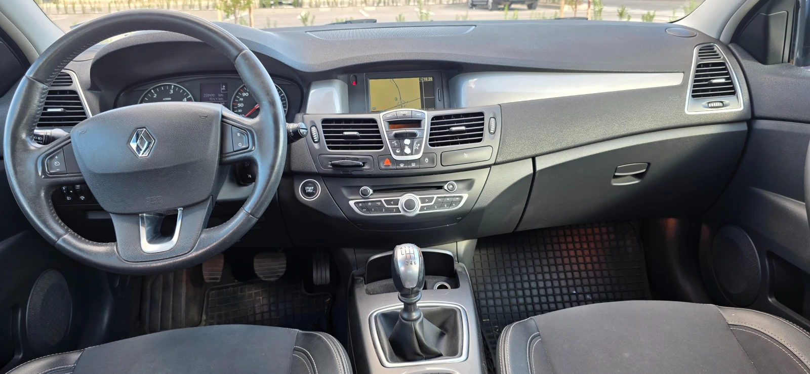 Renault Laguna, снимка 15 - Автомобили и джипове - 54033307