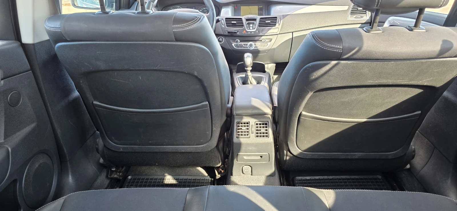 Renault Laguna, снимка 16 - Автомобили и джипове - 54033307