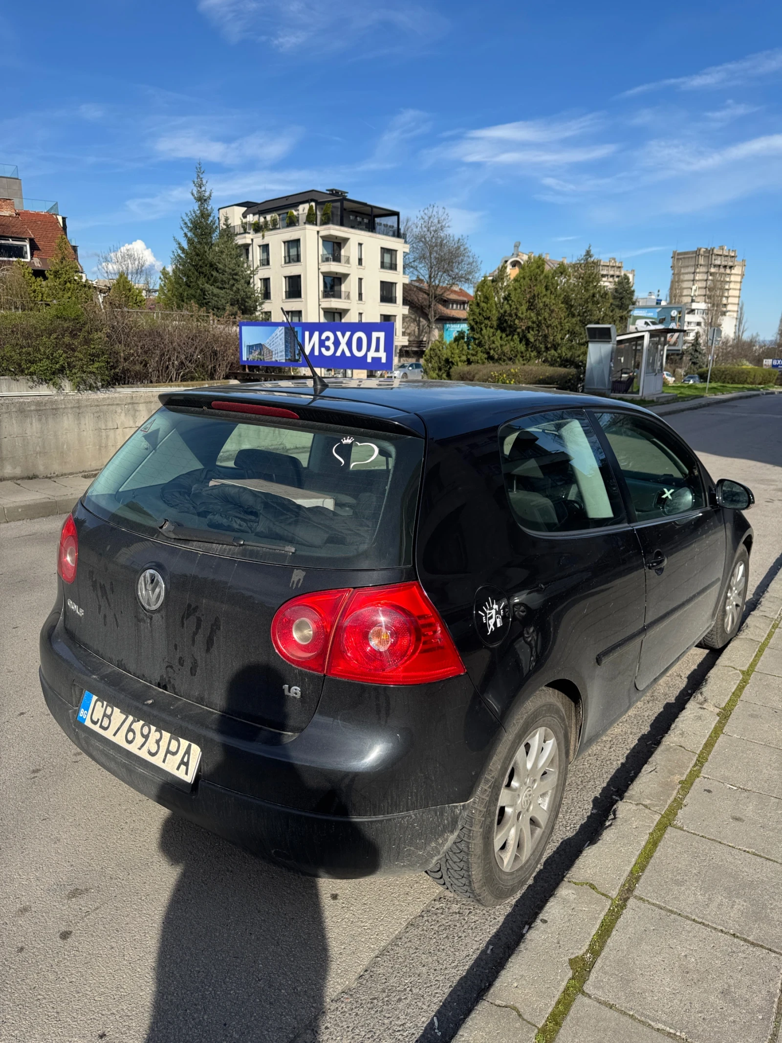 VW Golf 1.6 Газ, снимка 4 - Автомобили и джипове - 54113835