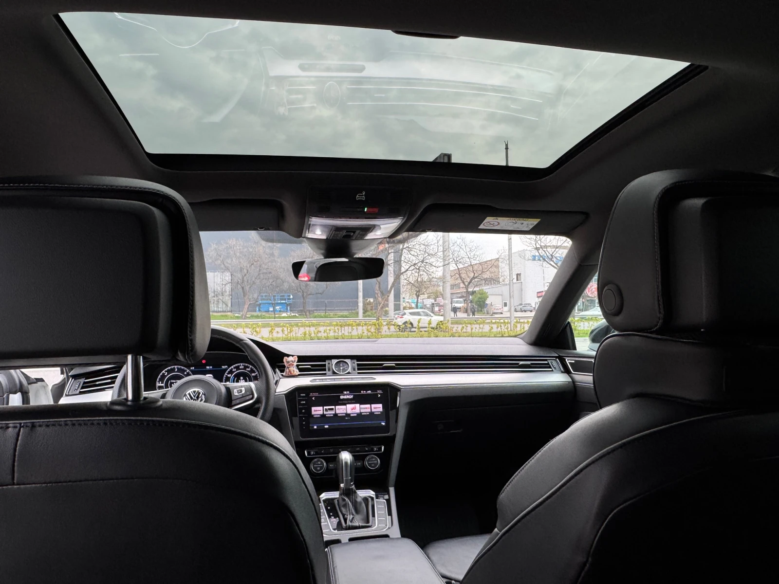 VW Arteon 4Motion R-LINE, снимка 15 - Автомобили и джипове - 54235611