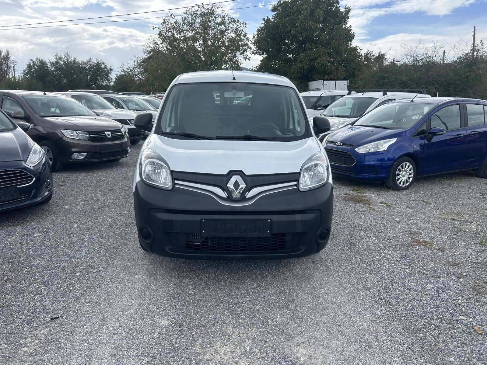 Renault Kangoo 1.5 dci, снимка 3 - Автомобили и джипове - 54596391