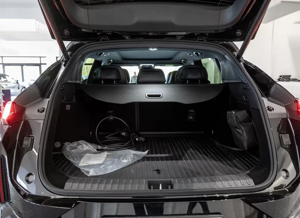 LynkCo 08 PHEV/349HP/CORE/PANO/360/LED/KLESS/DIGI/344q | Mobile.bg � ����������� 16