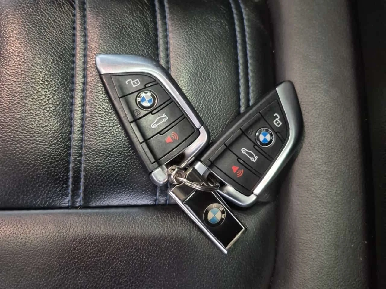 BMW 330 * 330I XDRIVE * CARFAX * БЕЗ ПЪРВОНАЧАЛНА ВНОСКА, снимка 8 - Автомобили и джипове - 54906928