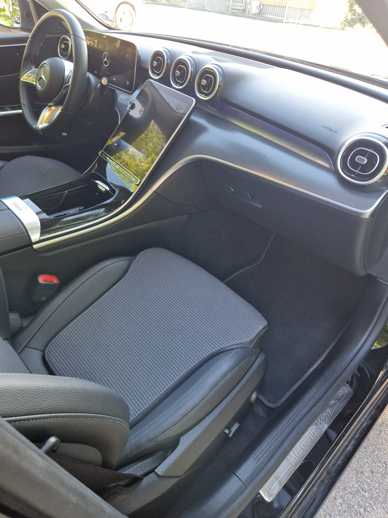Mercedes-Benz C 200 EQ Boost, снимка 15 - Автомобили и джипове - 54965816