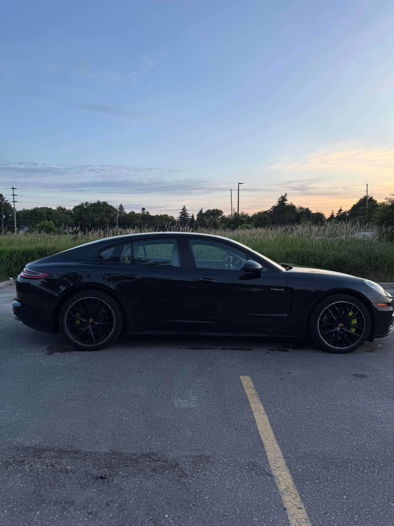 Porsche Panamera 4 E Hybrid AWD * CARFAX * БЕЗ ПЪРВОНАЧАЛНА ВНОСК, снимка 3 - Автомобили и джипове - 55112184