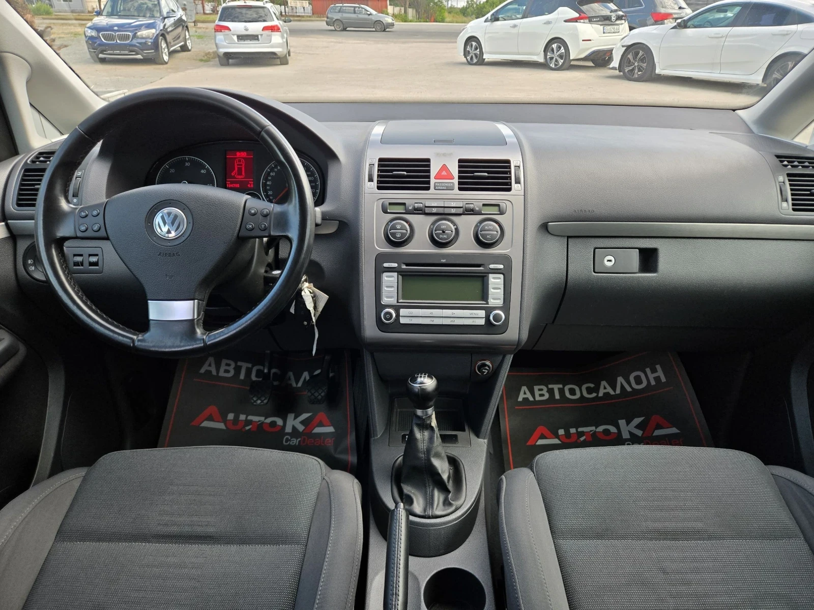 VW Touran 1.9TDI-105кс= 6СКОРОСТИ= FACELIFT= ПОДГРЕВ, снимка 12 - Автомобили и джипове - 55224527
