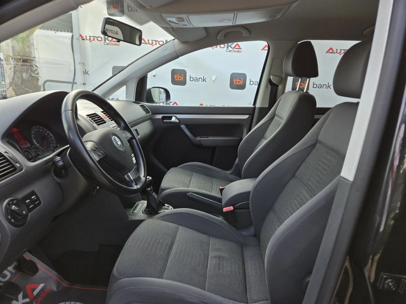 VW Touran 1.9TDI-105кс= 6СКОРОСТИ= FACELIFT= ПОДГРЕВ, снимка 7 - Автомобили и джипове - 55224527