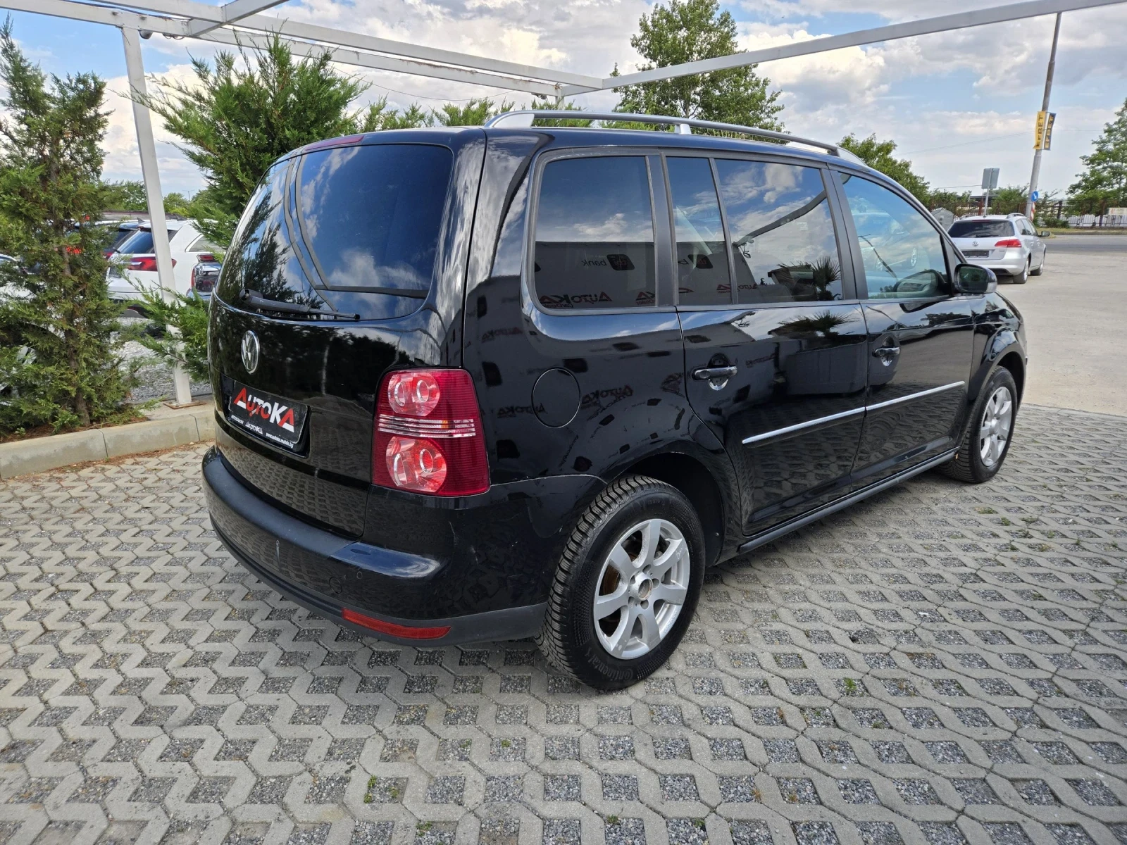 VW Touran 1.9TDI-105кс= 6СКОРОСТИ= FACELIFT= ПОДГРЕВ, снимка 3 - Автомобили и джипове - 55224527