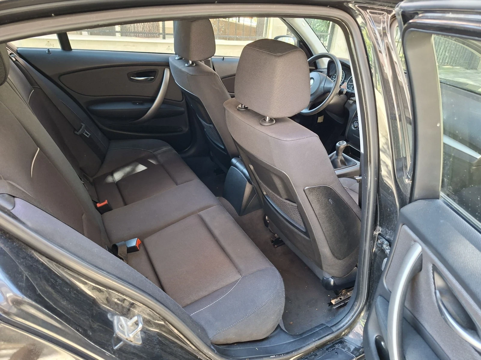 BMW 116 2.0i 122kc., снимка 9 - Автомобили и джипове - 55506482