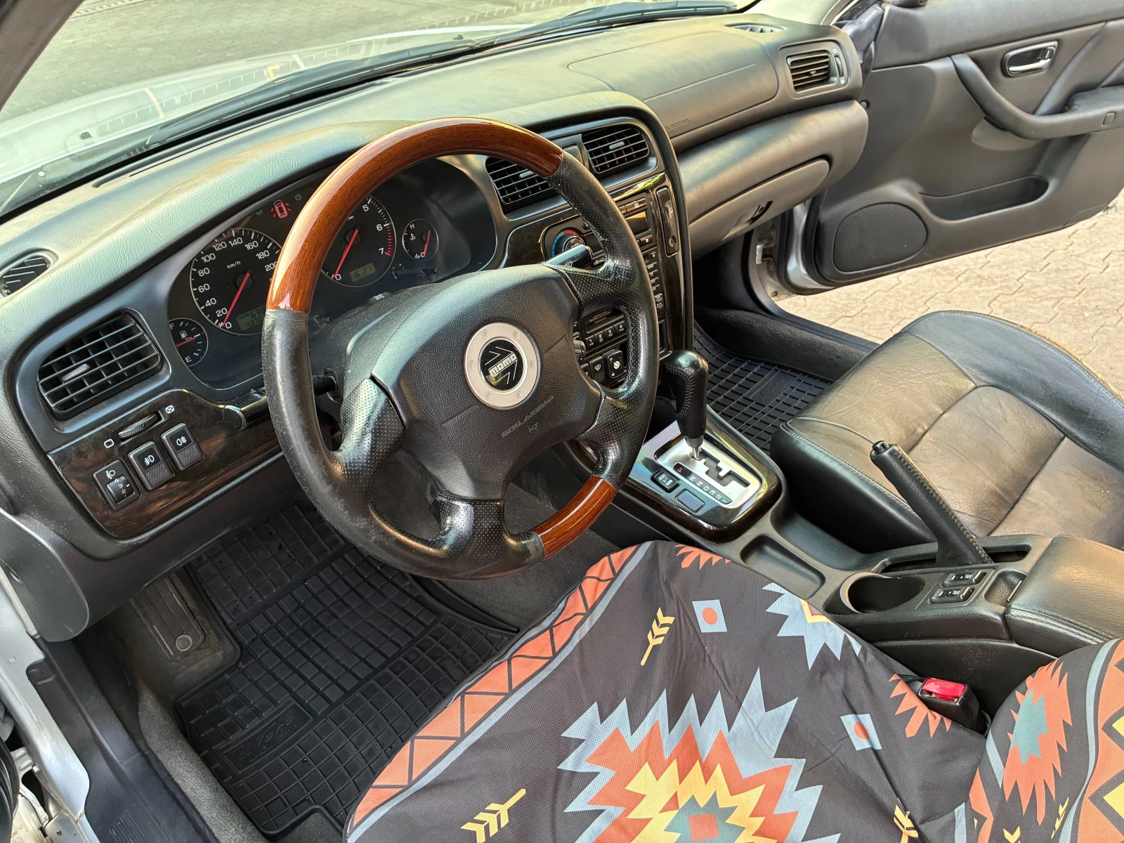 Subaru Legacy 2.5 LIMITED, снимка 14 - Автомобили и джипове - 56065094