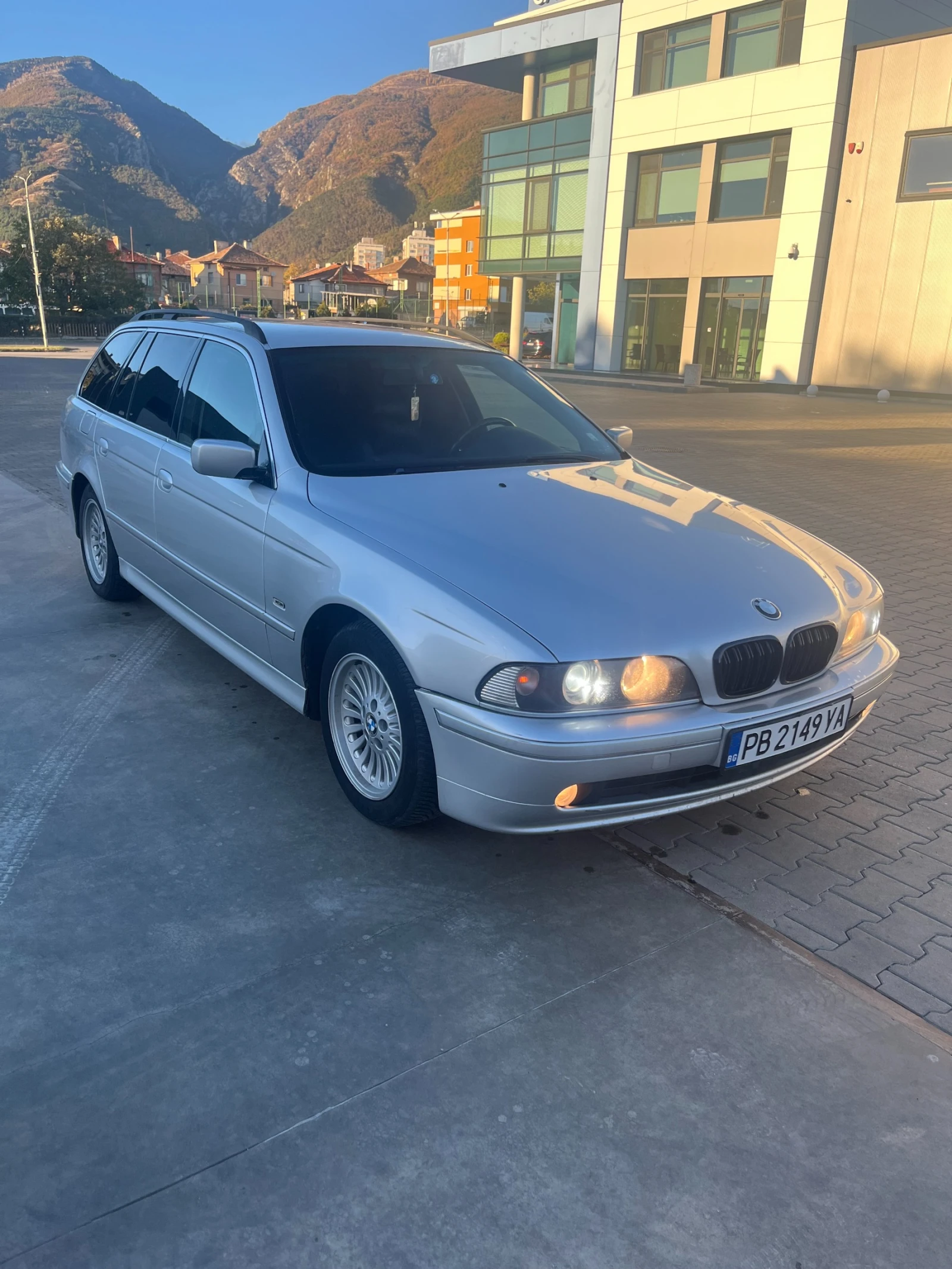 BMW 525, снимка 2 - Автомобили и джипове - 56629946
