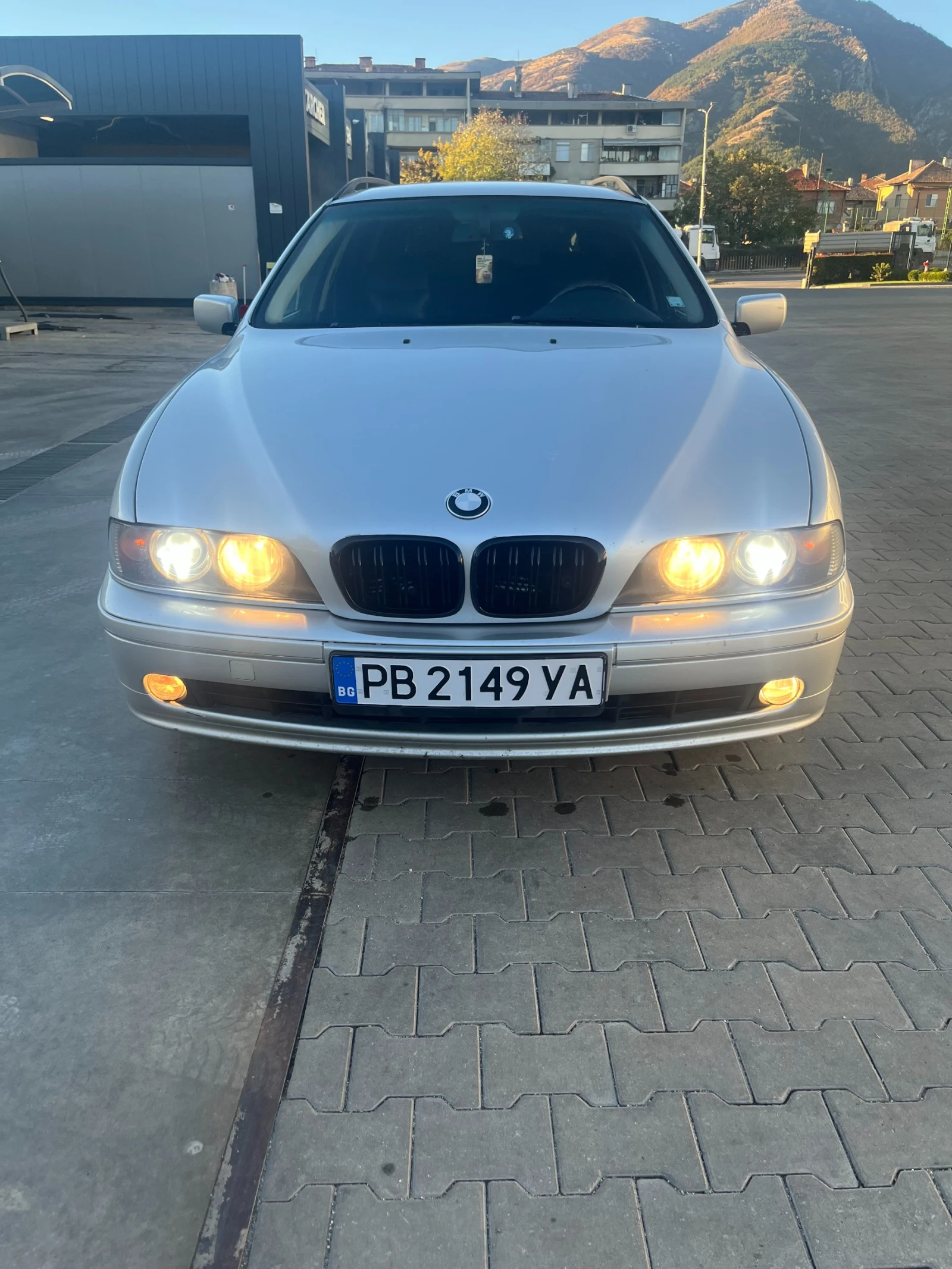 BMW 525