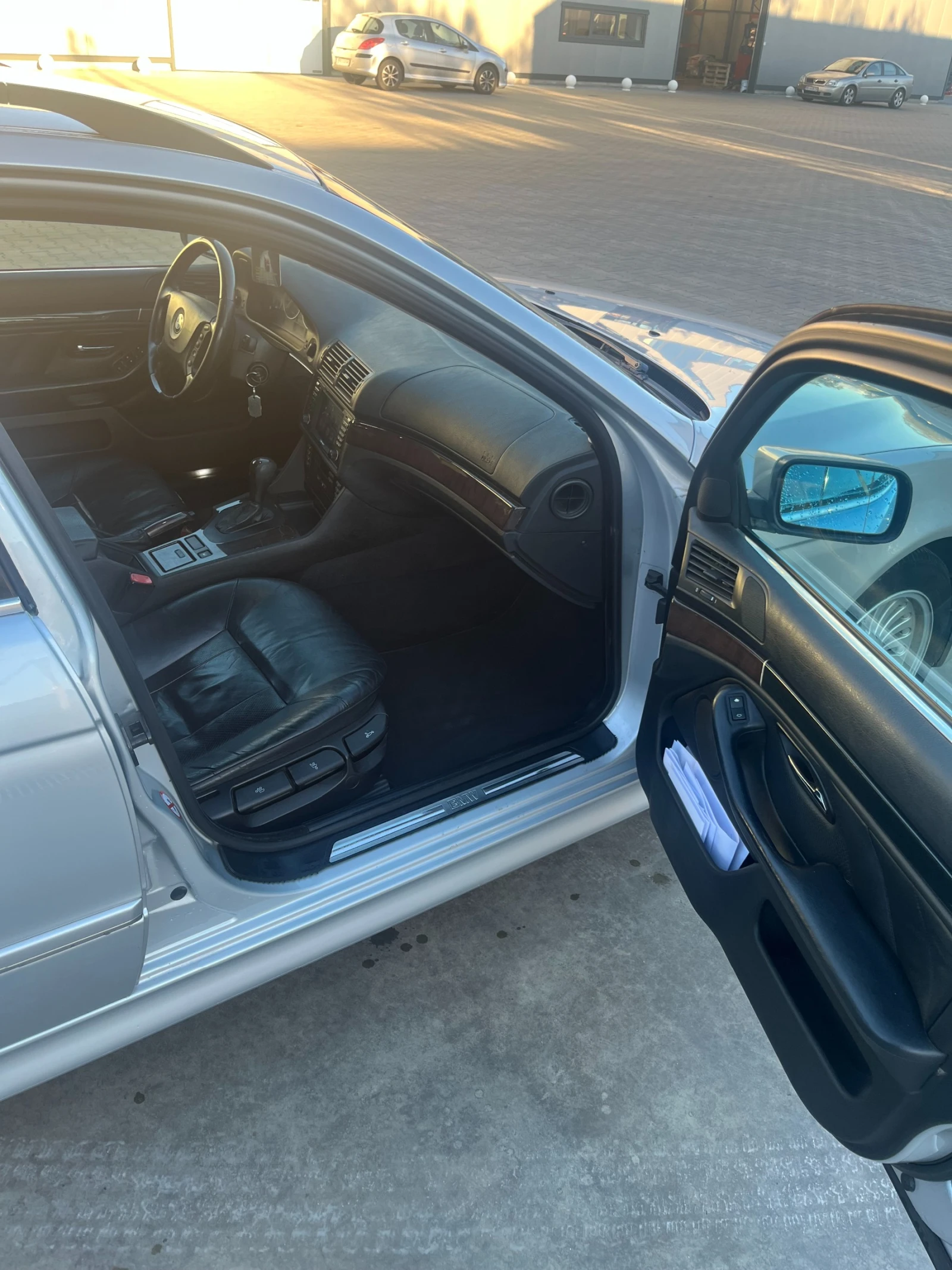 BMW 525, снимка 7 - Автомобили и джипове - 56629946