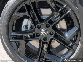 VW Tiguan 4Motion SE R Line Black  CARFAX, снимка 7