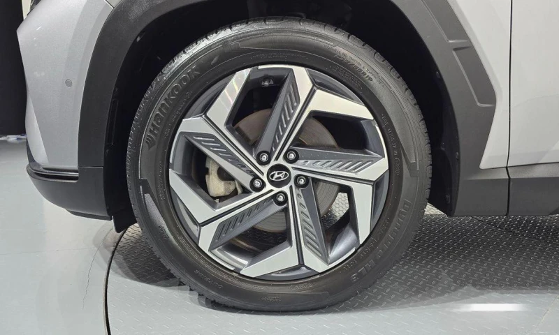 Hyundai Tucson Diesel 2.0 2WD Inspiration, снимка 5 - Автомобили и джипове - 52046224