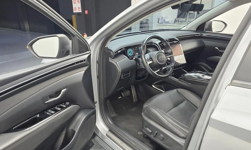 Hyundai Tucson Diesel 2.0 2WD Inspiration, снимка 11 - Автомобили и джипове - 52046224