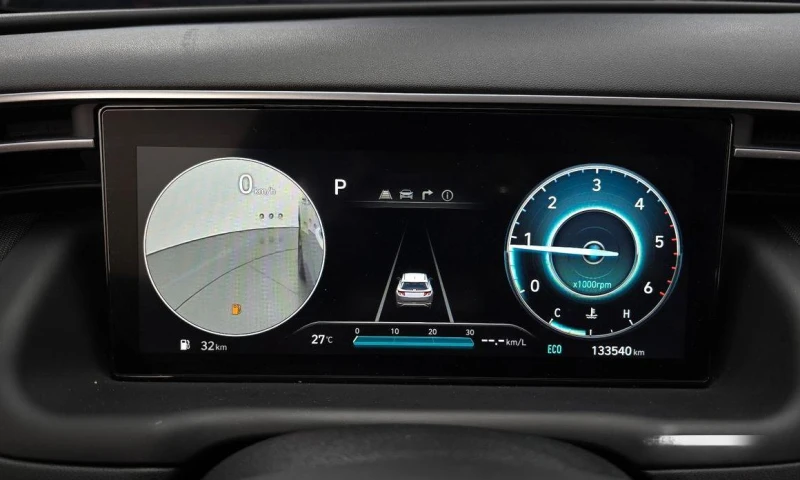 Hyundai Tucson Diesel 2.0 2WD Inspiration, снимка 8 - Автомобили и джипове - 52046224