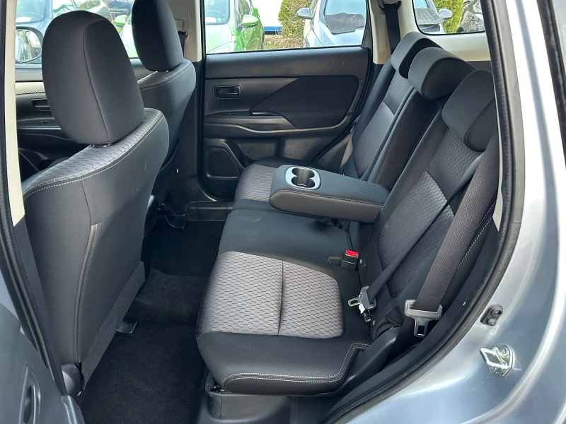 Mitsubishi Outlander 2.0 бензин евро 5, снимка 8 - Автомобили и джипове - 52697301