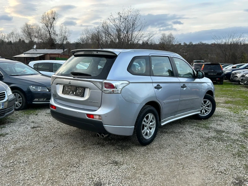 Mitsubishi Outlander 2.0 бензин евро 5, снимка 6 - Автомобили и джипове - 52697301