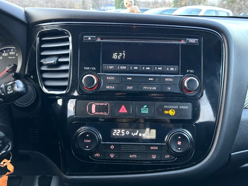 Mitsubishi Outlander 2.0 бензин евро 5, снимка 12 - Автомобили и джипове - 52697301