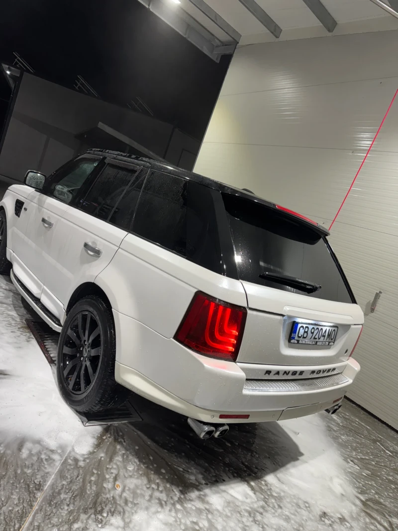 Land Rover Range Rover Sport 4.4 V8;ГАЗ;Harman Kardon;БЯЛА ПЕРЛА;6ZF АВТОМАТ, снимка 4 - Автомобили и джипове - 52730682