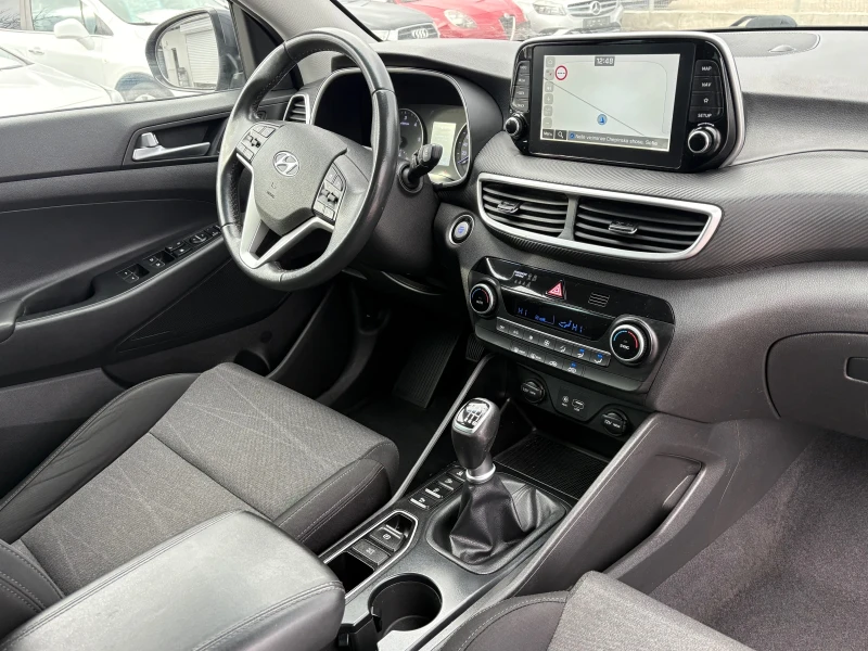 Hyundai Tucson 1 6CRDI-4x4-HIBRID-FEIS LIFT, снимка 10 - Автомобили и джипове - 52910818