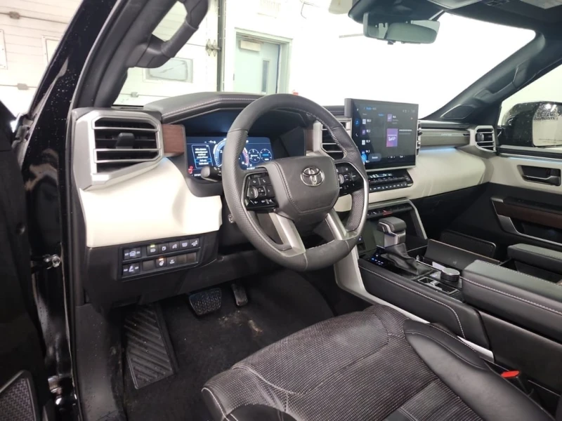 Toyota Sequoia * Platinum 4WD * CARFAX * БЕЗ ПЪРВОНАЧАЛНА ВНОСКА, снимка 9 - Автомобили и джипове - 53024043