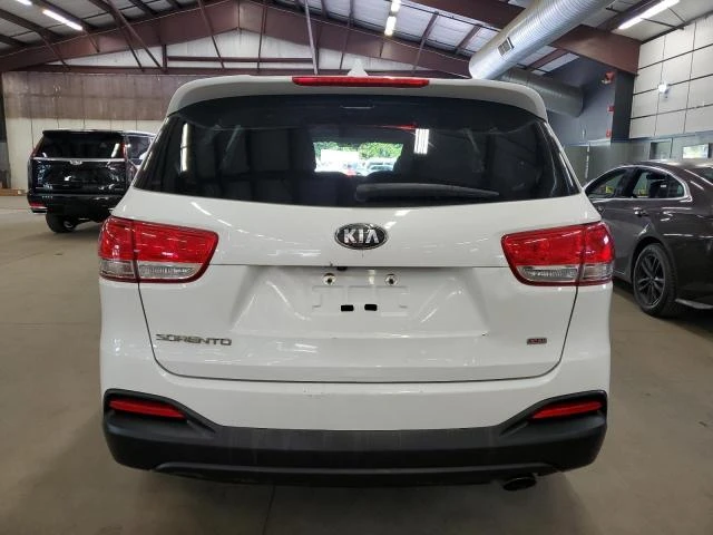 Kia Sorento 2.4L 4 All wheel drive, снимка 10 - Автомобили и джипове - 53344120
