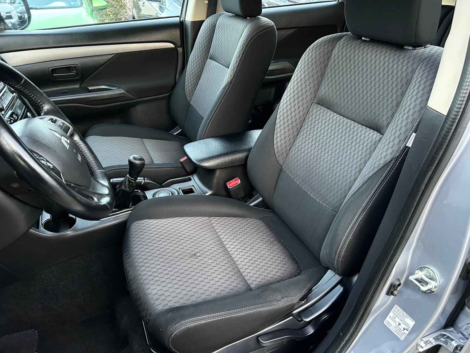 Mitsubishi Outlander 2.0 бензин евро 5 - изображение 7