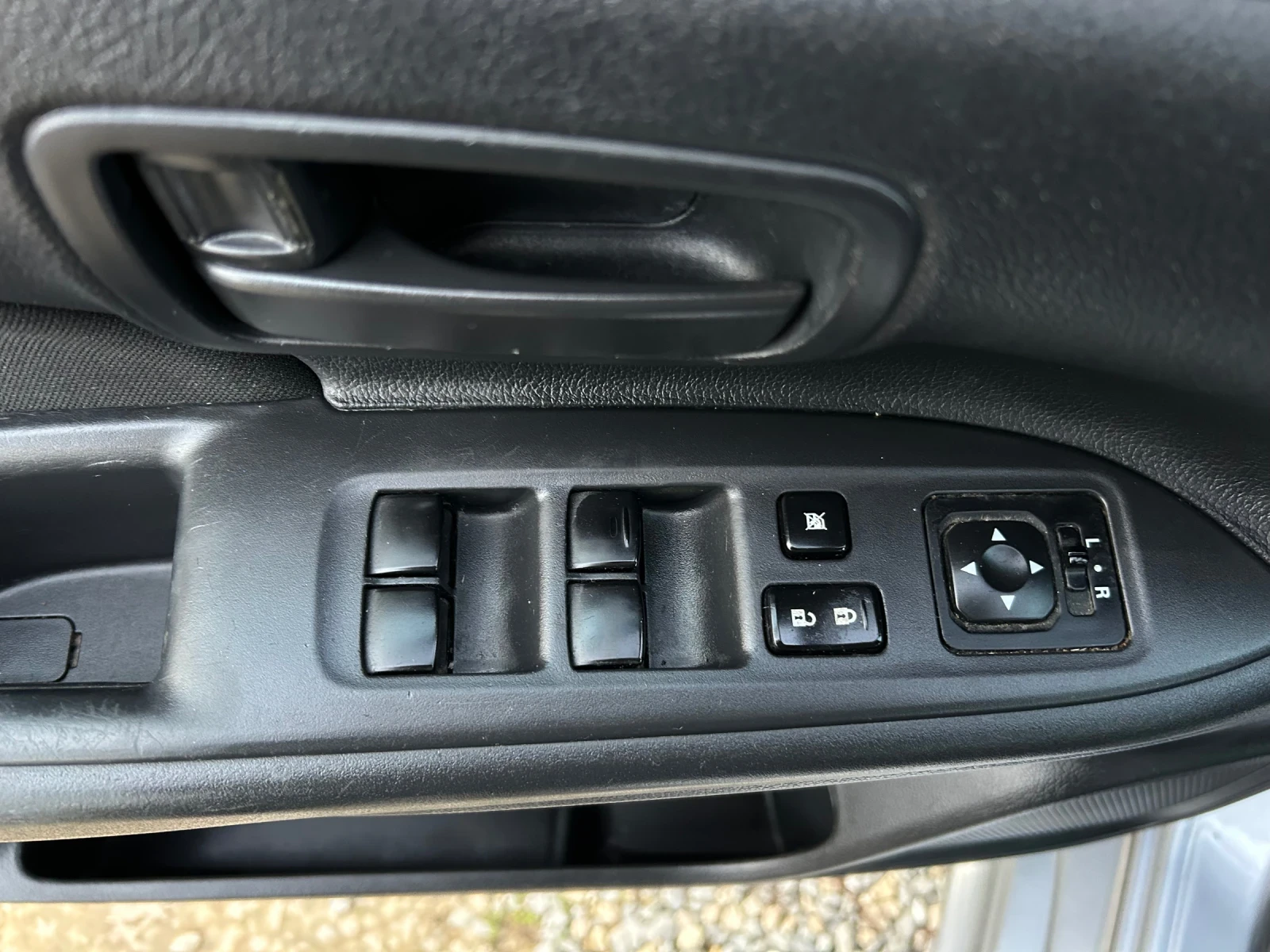 Mitsubishi Outlander 2.0 ������ ���� 5 | Mobile.bg � ����������� 11